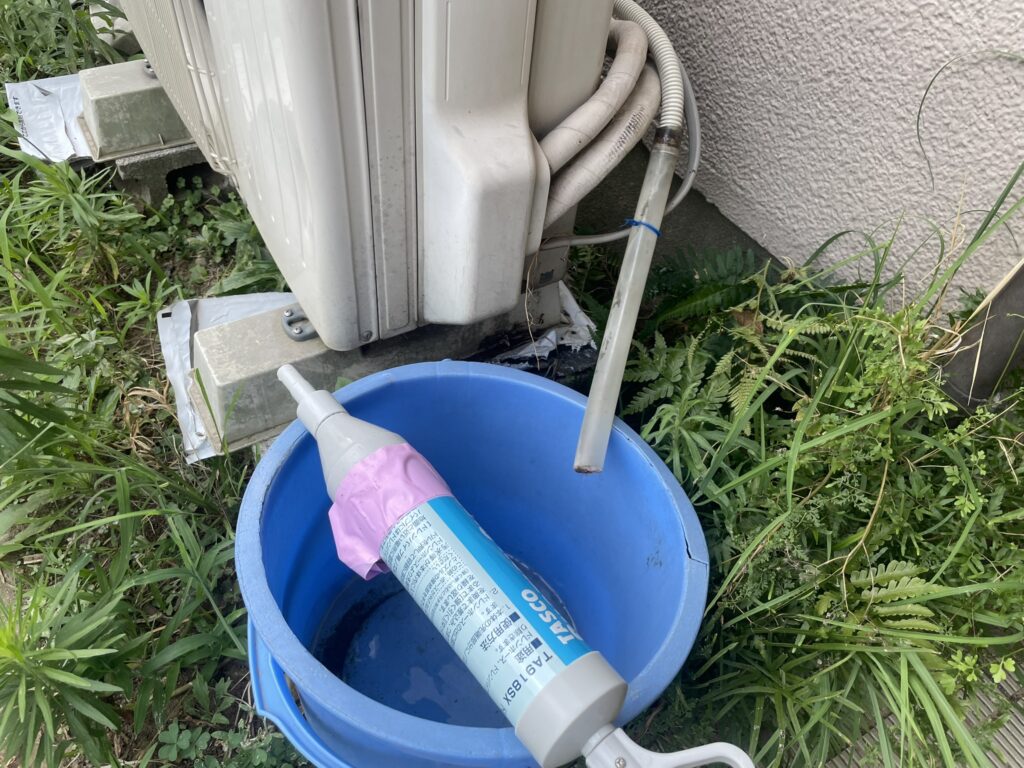 エアコンから水滴が！？